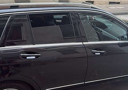 Mercedes-Benz C 220 T CDI DPF (BlueEFFICIENCY) Avantgarde