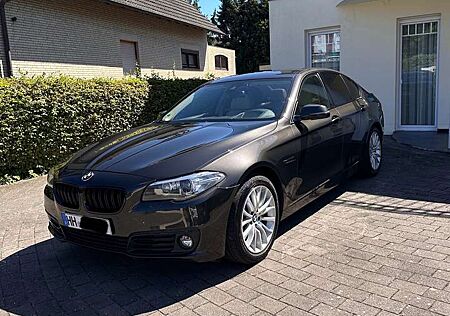 BMW 530d 530 xDrive (HUD/AHK/H&K/2. HAND/UNFALLFREI)