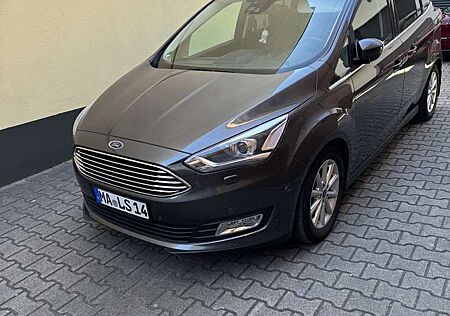 Ford Grand C-Max Titanium