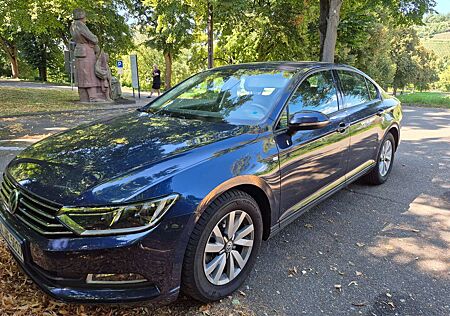 VW Passat Volkswagen 1.4 TSI (BlueMotion Technology) Trendline