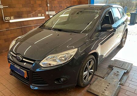 Ford Focus Turnier ZAHNRIEM NEU/PDC/SHZ/2HAND
