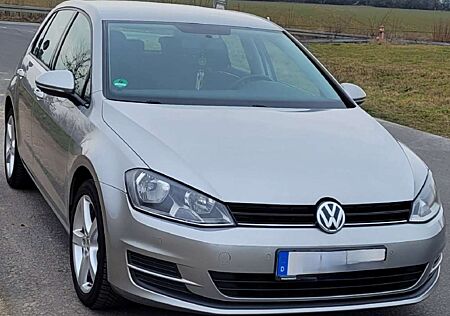 VW Golf Volkswagen 1.2 TSI BlueMotion Technology Trendline