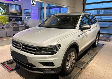 VW Tiguan Allspace Volkswagen Highline 4Motion