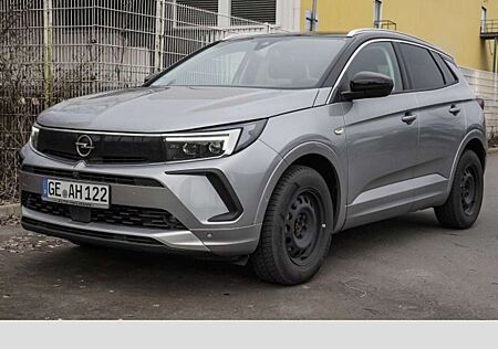 Opel Grandland Ultimate 1.2 Autom./Leder/NaviPro/ACC/Parklenkassi