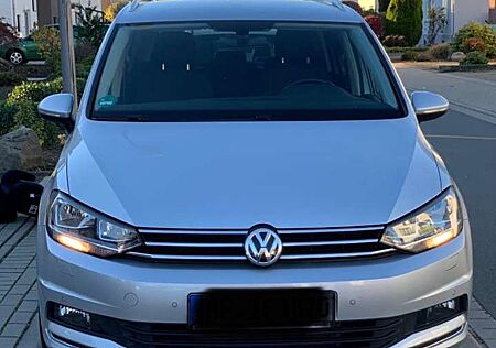 VW Touran Volkswagen 2.0 TDI SCR (BlueMotion Technology) DSG Comfortlin