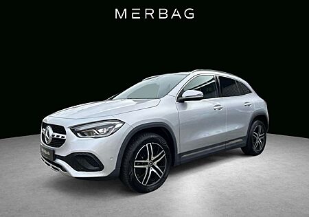 Mercedes-Benz GLA 180 d LED Navi SHZ Kam. KlimaA LM PDC SpurW
