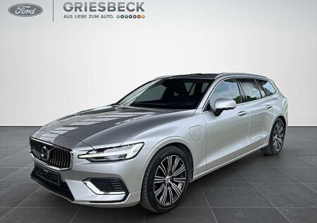 Volvo V60 Kombi T8 AWD*AHK*4xShz*StHzg*WiPa*HUD*