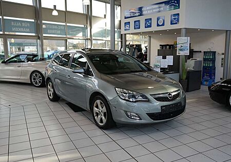 Opel Astra J Sports Tourer Sport*Navi*Xenon*Glasdach*