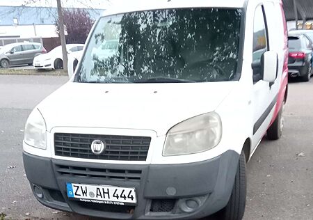 Fiat Doblo Cargo JTD 223.563.2 SX Panorama