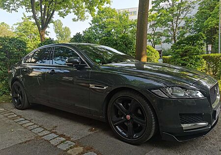 Jaguar XF 20d AWD Aut. Prestige Kamera, digital tacho