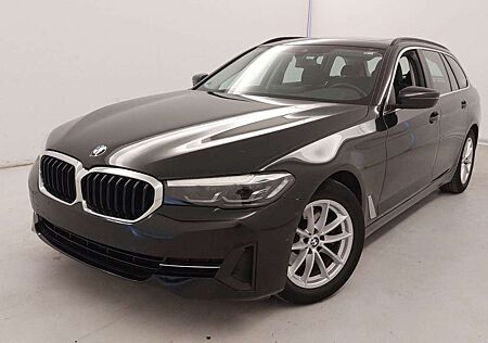 BMW 520 d Virtual*Pano*Kamera*Leder*LED*Parkassisten