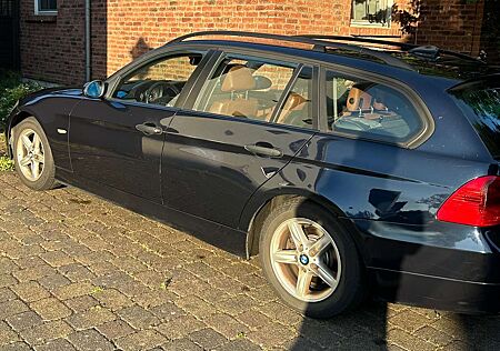 BMW 320d 320 DPF Touring Aut.