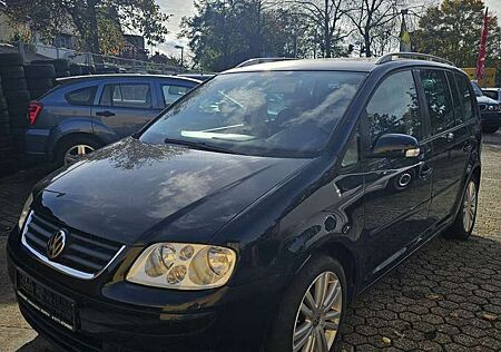 VW Touran Volkswagen 1.6 FSI Trendline