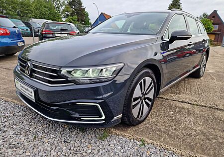 VW Passat Variant Volkswagen GTE