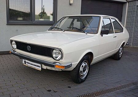 VW Passat Volkswagen Passat1 1300 Coupe