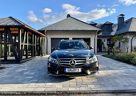 Mercedes-Benz E 300 T-Modell AMG-Line Navi Kamera Leder Laser