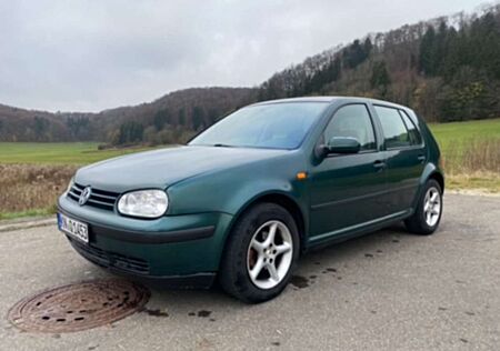 VW Golf Volkswagen 1.6 Trendline