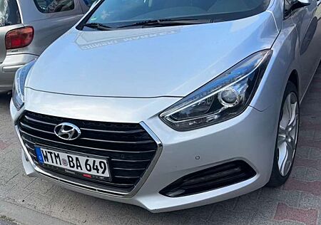 Hyundai i40 i40cw Kombi blue 1.6 Trend