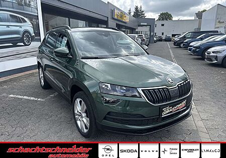 Skoda Karoq 2.0 TDI DSG Style+AHK+Navi+ACC+Kessy+