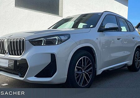 BMW X1 xDrive23i A M-Sport AHK ACC 360° LCProf