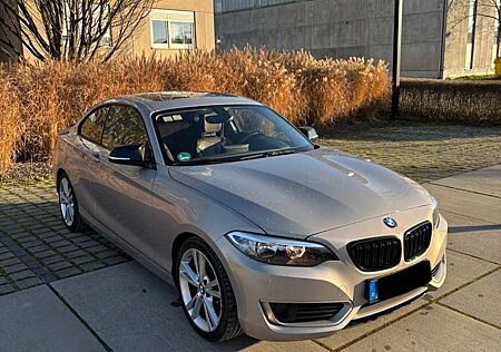 BMW 220i 220 Coupe Aut.