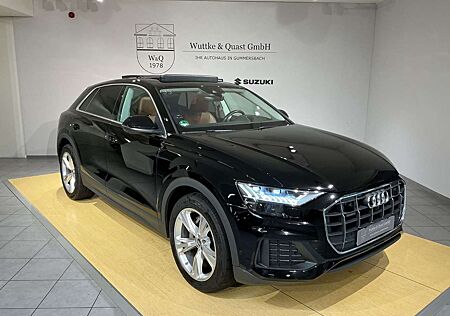 Audi Q8 50 *-Garantie*Standheiz*Massage*AHK*Pano*