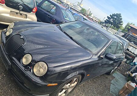 Jaguar S-Type 4.2 V8 Sport