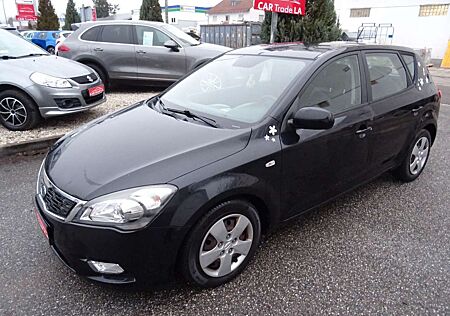 Kia Cee'd Ceed / / 1.4i/109 PS