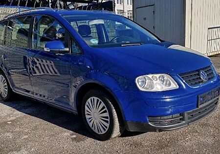 VW Touran Volkswagen 2.0 TDI DSG Trendline