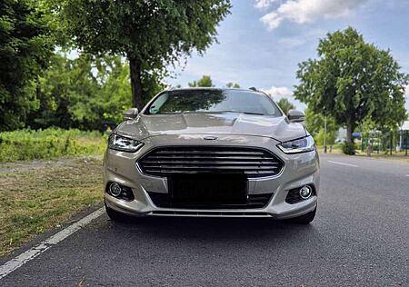 Ford Mondeo Turnier 2.0 EcoBoost Start-Stopp Autom. Titanium