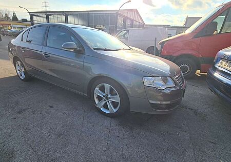 VW Passat Volkswagen Highline