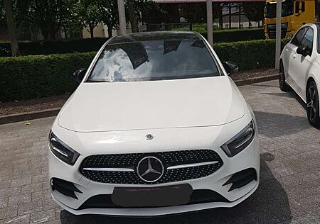 Mercedes-Benz A 250 7G-DCT AMG Line