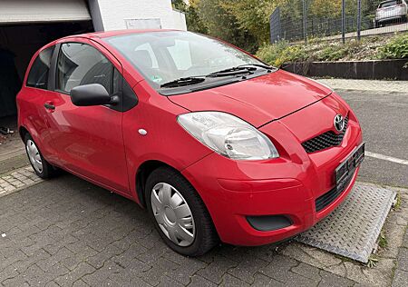 Toyota Yaris 1.0 VVT-i Cool