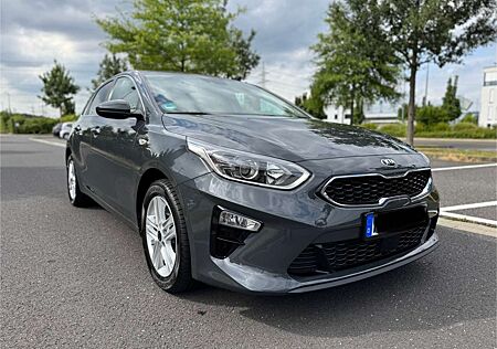 Kia Cee'd Ceed / 1.4 Automatik