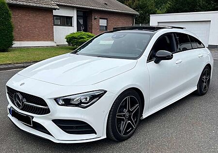 Mercedes-Benz CLA 200 Shooting Brake 7G-DCT AMG Line