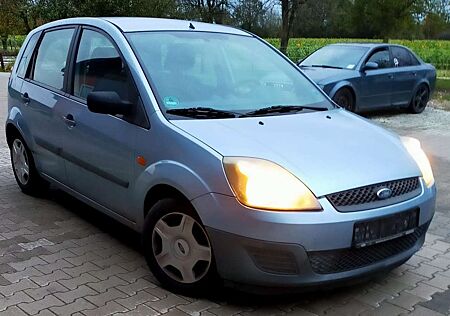 Ford Fiesta gebraucht kaufen Ford Fiesta 1.3 - Bj 2006 - 5 Türig - Klima - Tüv 11/25