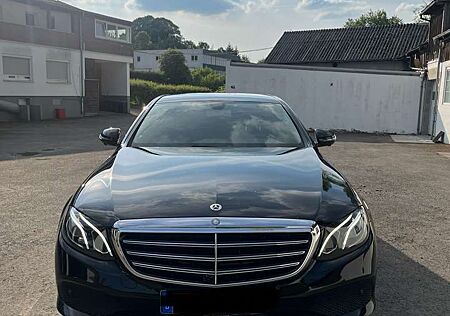 Mercedes-Benz E 220 d (213.004)