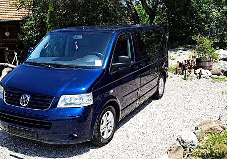 VW T5 Multivan Volkswagen Highline Autm.