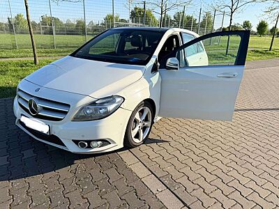Mercedes-Benz B 200 B 180 CDI (246.200) TÜV 12/26 Bremsen neu