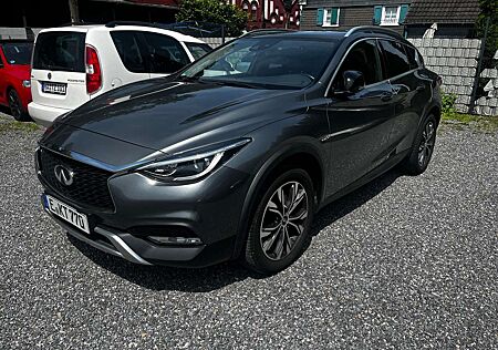 Infiniti Q30 2.2 d AWD City Black Edition
