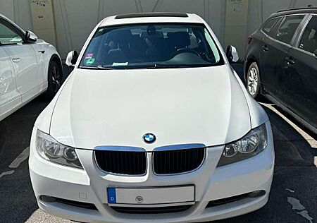 BMW 320d 320 DPF Aut.