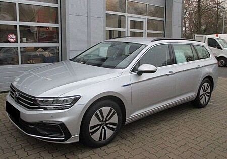 VW Passat Variant Volkswagen 1.4 TSI Plug-In-Hybrid DSGGTE