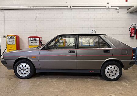 Lancia Delta Delta HF 4 WD