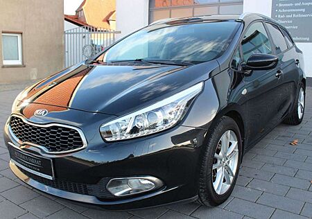 Kia XCeed Ceed SW / cee'd SW EDITION 7 SCHECKHEFT GEPFLEGT