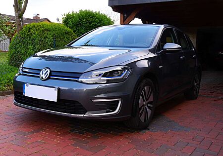 Volkswagen e-Golf e-Golf Comfo 100 E1F