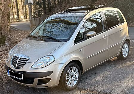 Lancia Musa 1.3 Multijet 16v Automatik Oro