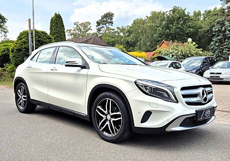 Mercedes-Benz GLA 180 Urban |Sitzhzg|Navi|Klima|Panorama|