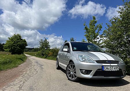 Ford Fiesta ST 150 || OZ Racing Felgen || Sportauspuff
