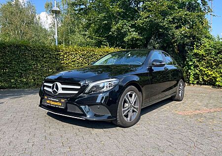 Mercedes-Benz C 220 C -Klasse Lim. d~1-Hand~Navi~Kamera.