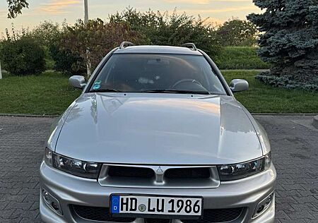 Mitsubishi Galant 2500 V6-24